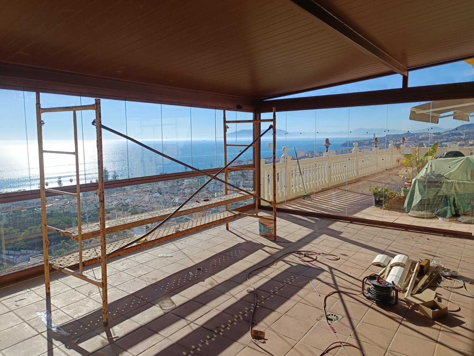 Instalación de techo fijo