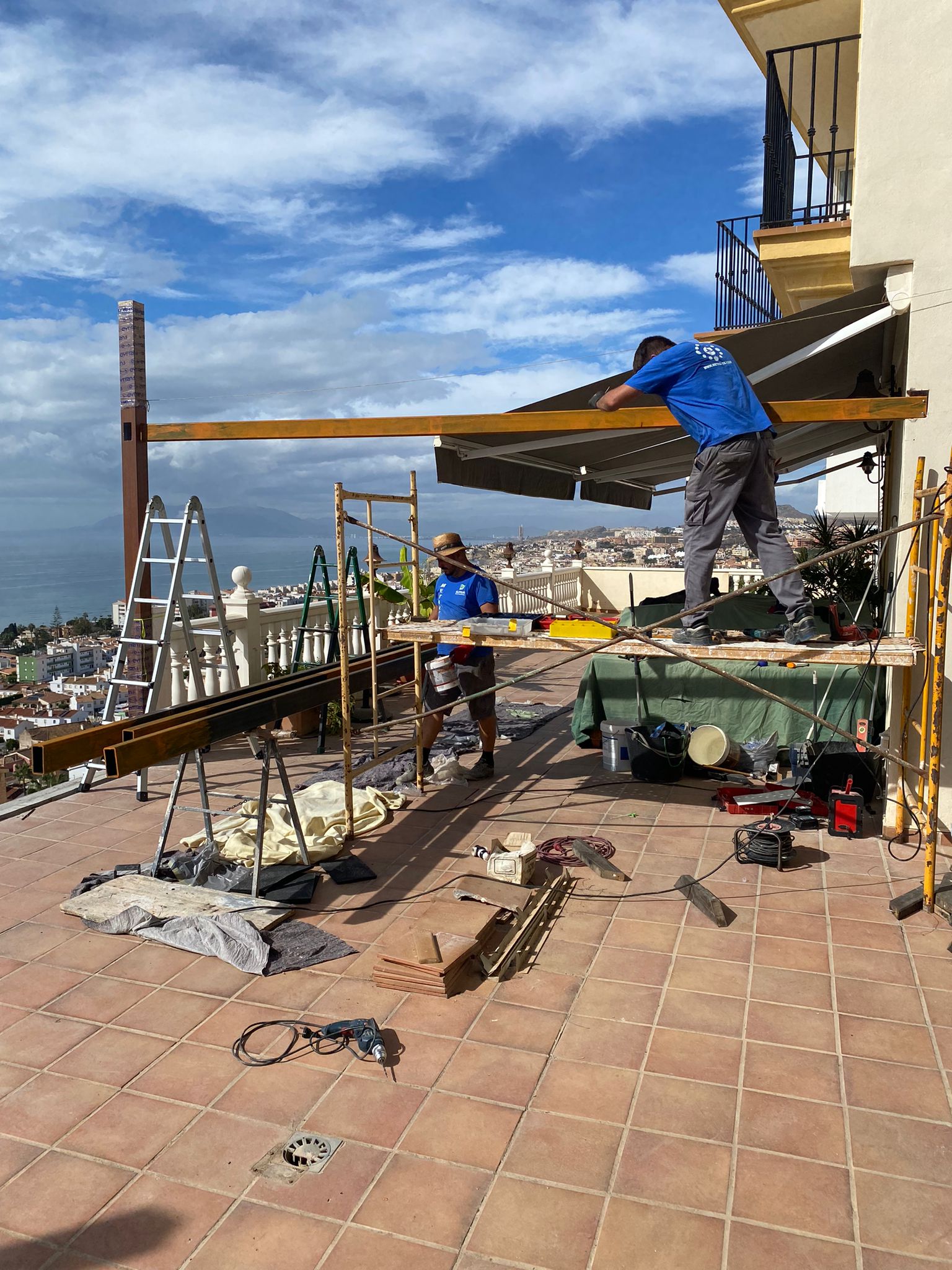 Instalación de techo fijo